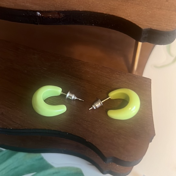 Candy Green Letter C-Shaped Stud Earrings - Picture 6 of 6